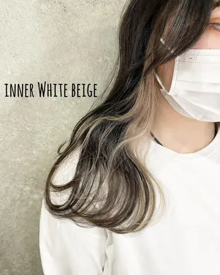 セミロング カラー Nino（ニーノ）所属・にしき さんのヘアスタイル