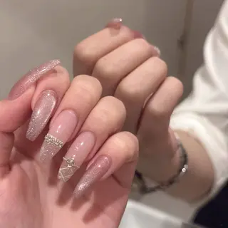 セミロング Lino Uのネイルデザイン