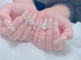 ネイル ネイルサロンエクラ 🫧Shizukaのネイルデザイン