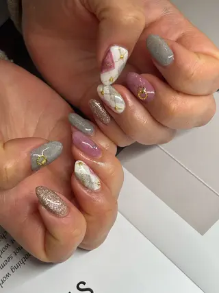 ネイル ネイルアトリエ プラスメリーのネイルデザイン