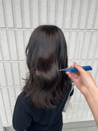 セミロング カラー 艶髪/ハイトーン ️🫧rino🫧のヘアスタイル