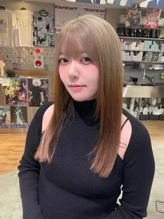 ロング 🍭ハイトーン/ デザインカラー🦄のヘアスタイル