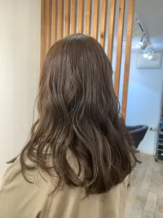 セミロング カラー パーマ エンドウ　ミノリ🤎 /半個室/レイヤーのヘアスタイル