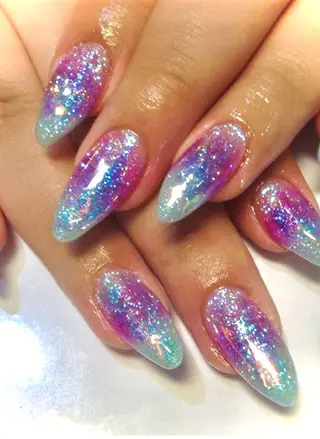 ミディアム GG houseのネイルデザイン