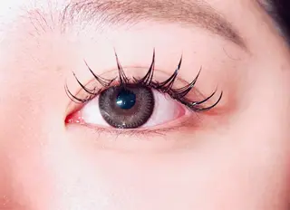 マツエク・マツパ popi 片岡のヘアスタイル