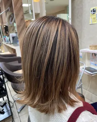 セミロング N＋所属・前田 菜奈子のヘアスタイル