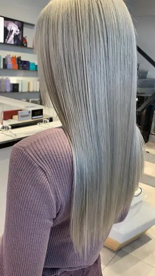 ロング カラー 酸性ストレート・ メンズ  三原 楊子のヘアスタイル