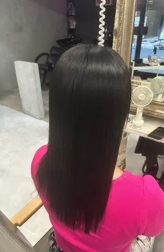 ロング clomus梅田茶屋町店所属・髪質改善特化美容師 酸性ストレート近藤俊のヘアスタイル