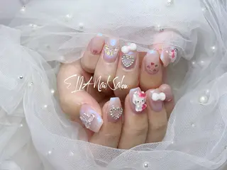 ミディアム cici nailのネイルデザイン