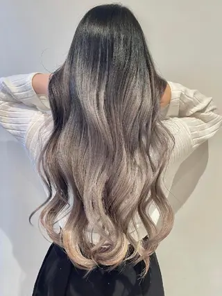 ロング カラー siesta by amble luxeのヘアスタイル