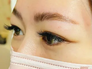 マツエク・マツパ アイブロウ オーロラ所属・AURORA RINAのマツエク・マツパデザイン