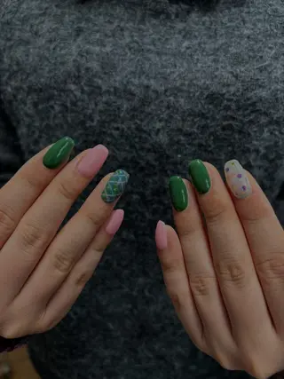 ネイル 爪塗屋 さんのネイルデザイン