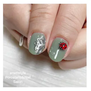 ミディアム ネイル 👑enen style👑のネイルデザイン