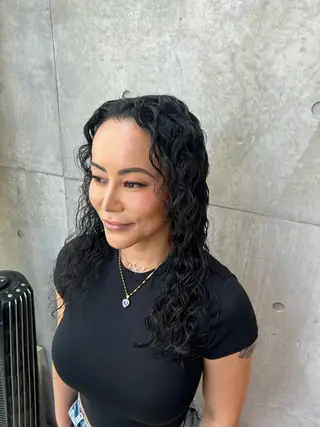 ロング パーマ HONEY TRAP!所属・HARURU🪮✨ ブレイズ海外ヘアのヘアスタイル