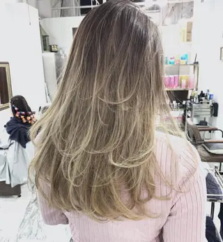 ロング カラー エクステ（レミー毛） NINEのヘアスタイル