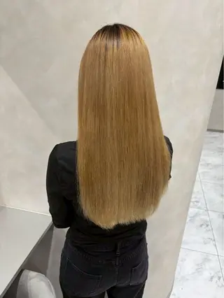 ロング パーマ 𝑲𝒊𝒏𝒈 𝑴𝒂𝒚𝒖🌺のヘアスタイル