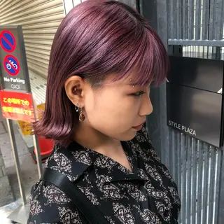 ミディアム カラー ウルフカット／吉村 桃子のヘアスタイル