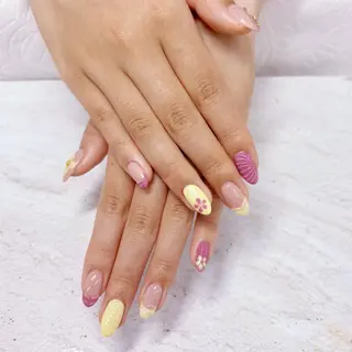 ネイル MAXKELLY所属・abe eriのネイルデザイン