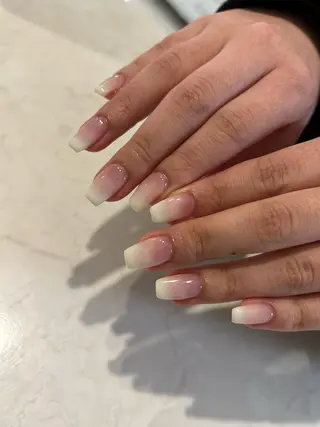 ネイル Salondevi2 isanaのネイルデザイン