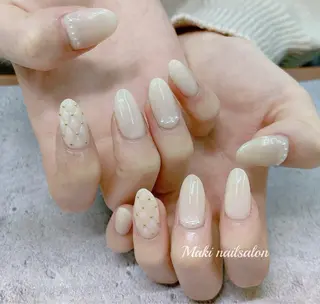 ネイル マキ ネイルサロンのネイルデザイン