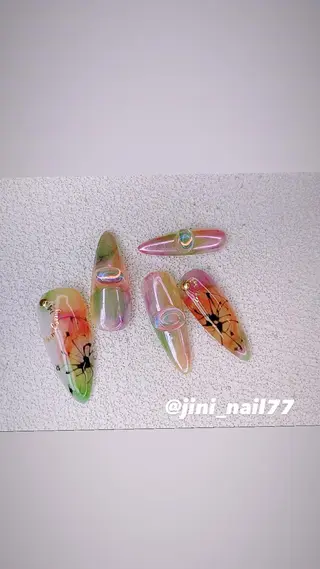 ネイル JINI NAIL所属・ジニ ネイルのネイルデザイン
