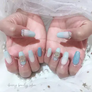 ネイル SAKURA 🍒のネイルデザイン