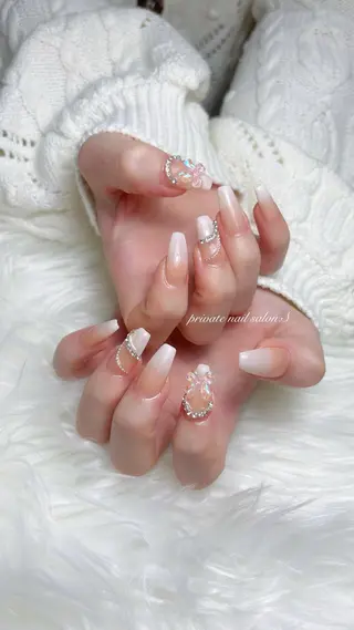 ネイル 関山 志乃のネイルデザイン