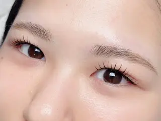 アイブロウ Maison Simba所属・田中 まりなのマツエク・マツパデザイン