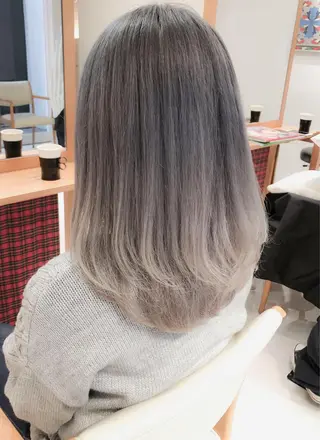 セミロング カラー Days 透明感カラーのヘアスタイル