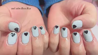 ショート アイブロウ ネイルスタジオ シェイクユアハンズのネイルデザイン