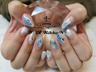ネイル ネイルリボン 受付スタッフのネイルデザイン