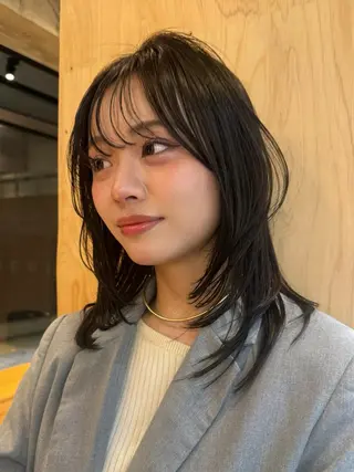 ミディアム 艶髪／レイヤー／ 透明感🎀／MARIのヘアスタイル