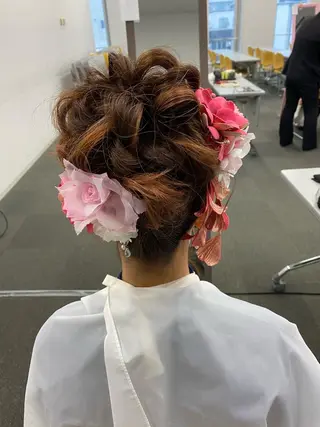 ヘアアレンジ The Best Beauty受付担当のヘアスタイル