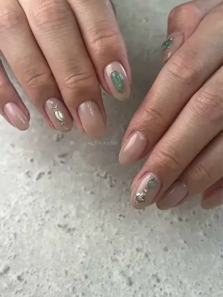 ネイル AURA nailartのネイルデザイン