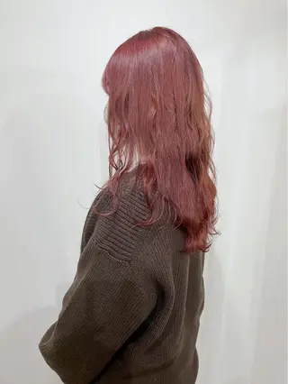 カラー white.所属・white.梅田 デザインカラー🦄のヘアスタイル