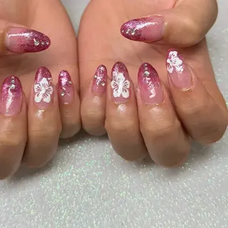 ネイル VIERU 🌈🎀💖のネイルデザイン