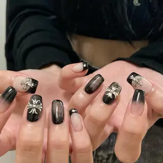ネイル kana/モード ・グランジ໒꒱のネイルデザイン
