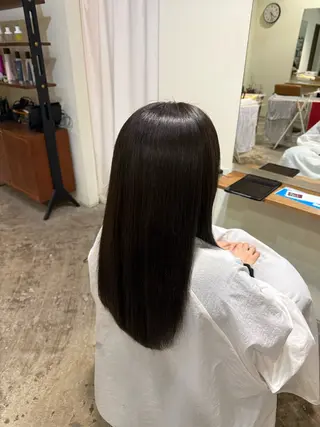 ロング カラー 西脇 琉香のヘアスタイル