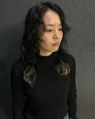ミディアム カラー 髙橋 功誠のヘアスタイル