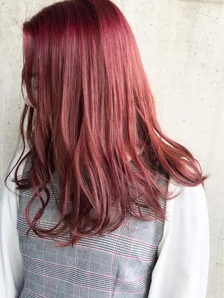 ロング Trip 大名🌟 ブリーチなしカラーのヘアスタイル