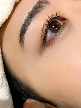 マツエク・マツパ 艶カラー3850 まいのヘアスタイル