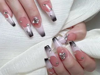 ネイル M🌷nail 長さだし専門店のネイルデザイン