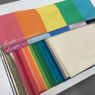 Rine 放出 (リネ)のネイルデザイン