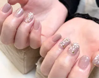 ネイル manis .のネイルデザイン