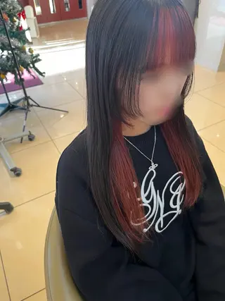 セミロング カラー 八重樫 夢愛のヘアスタイル