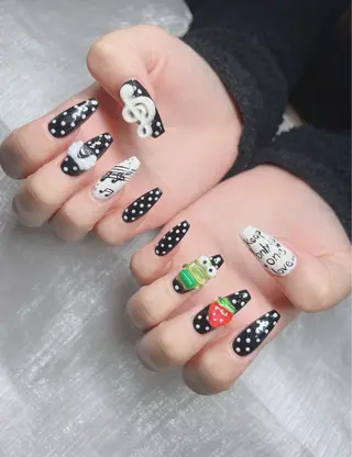ネイル Lee Nails チップ長さだし専門店のネイルデザイン