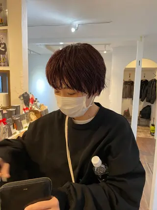 ショート カラー 高橋 愛美のヘアスタイル