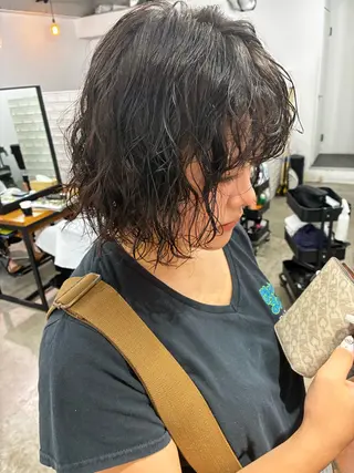 ショート パーマ 佐藤 芽衣のヘアスタイル