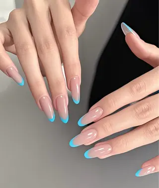 ネイル 高木 維麗絲のネイルデザイン