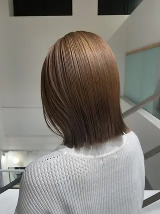 ショート カラー ヘアアレンジ アイブロウ ミニボブ/ブリーチ 🌈MISATOのヘアスタイル